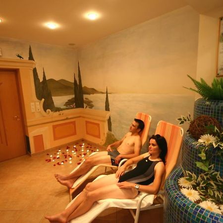 Hotel Mall サン・ヴァレンティーノ・アッラ・ムータ エクステリア 写真