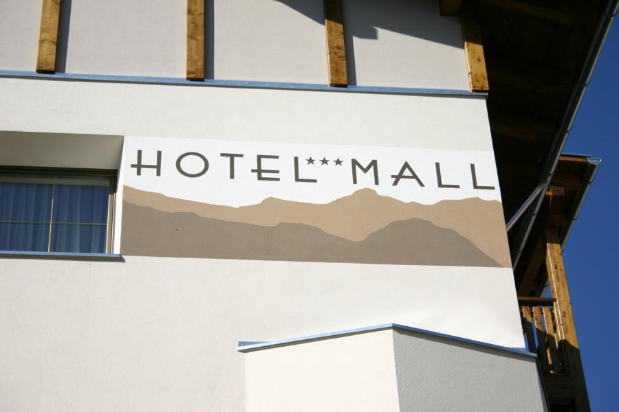 Hotel Mall サン・ヴァレンティーノ・アッラ・ムータ エクステリア 写真